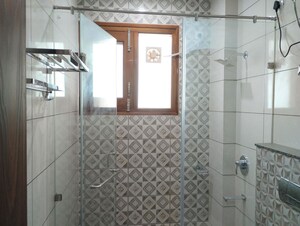 Bathroom in 3 BHK Builder Floor at Sector 21 – for Rent