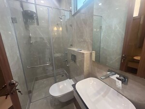 Team Area in 3 BHK Builder Floor at Sector 23 – for Rent