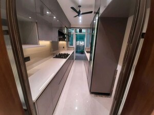 Building Lobby in 3 BHK Builder Floor at Sector 21 – for Rent