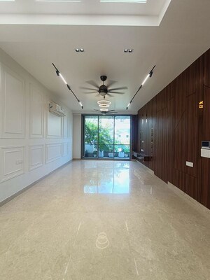 3 BHK Builder Floor For Rent in Sector 21