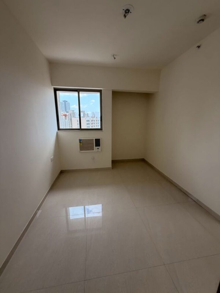 Room, lodha-crown-kolshet 2 Bedroom 530 Sq.Ft. Apartment In Kolshet Road Thane 10401901