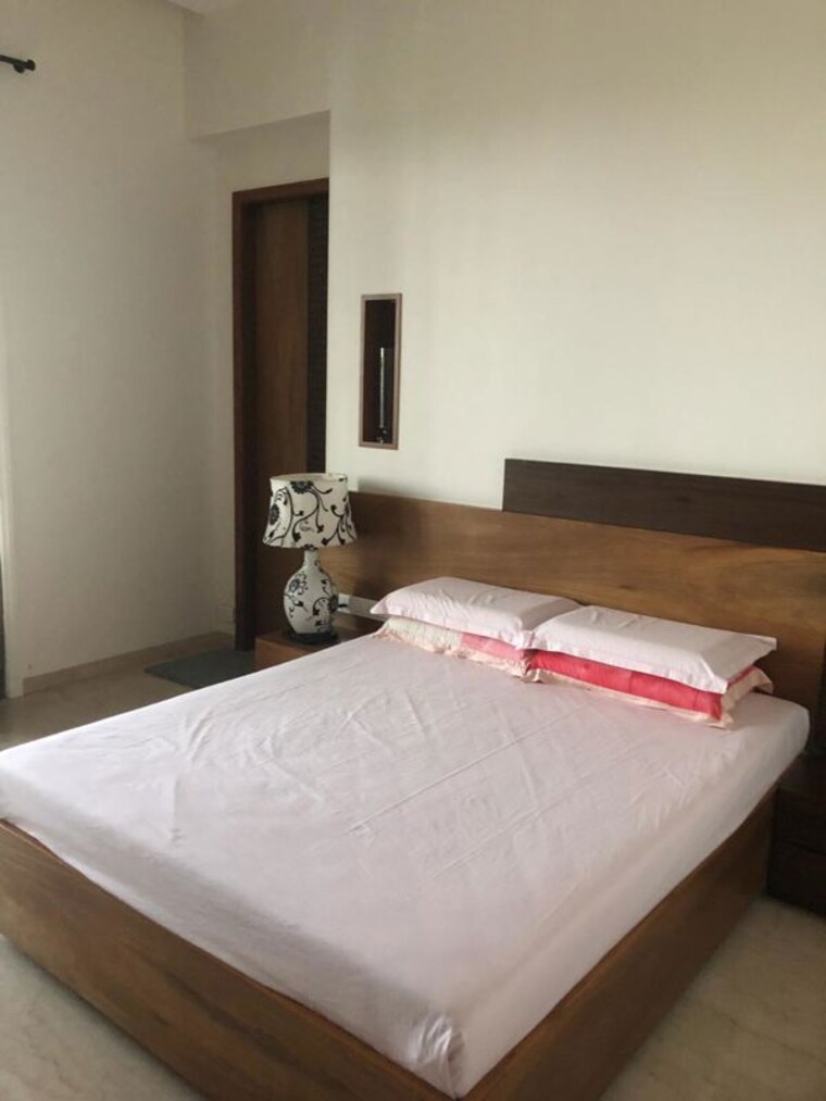 Bedroom, windsor-grande-residences 4 Bedroom 2300 Sq.Ft. Apartment In Andheri West Mumbai 10598483