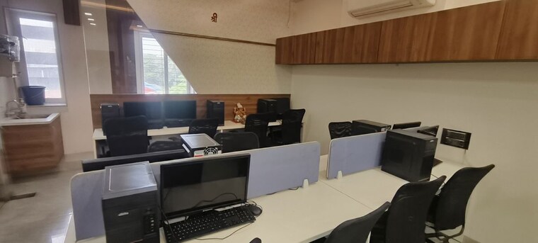 Team Area, gundecha-onclave Commercial Office Space 640 Sq.Ft. In Andheri East Mumbai 10598521