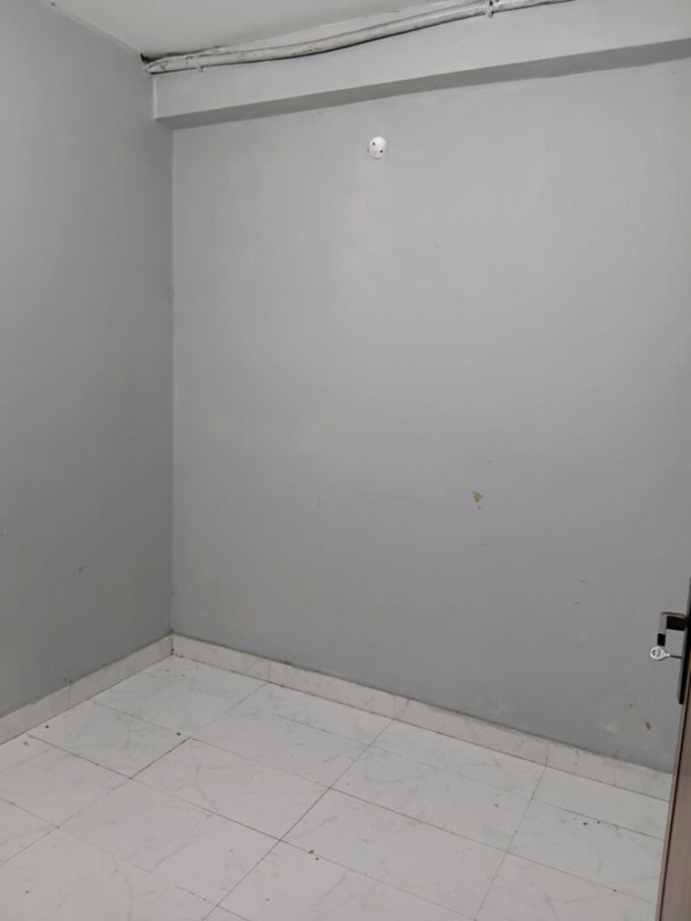 Room, sector 23 3 Bedroom 1500 Sq.Ft. Builder Floor In Sector 23 Gurgaon 10598529