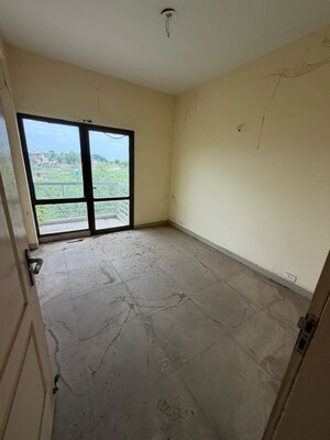 Room in 3 BHK Apartment at Sector 107 – for Sale