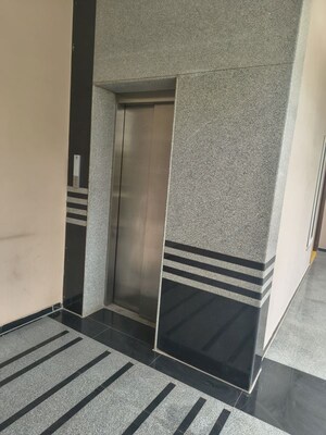 Bathroom in 4 BHK Apartment at Kamal Residency Banjara Hills, Banjara Hills – for Rent