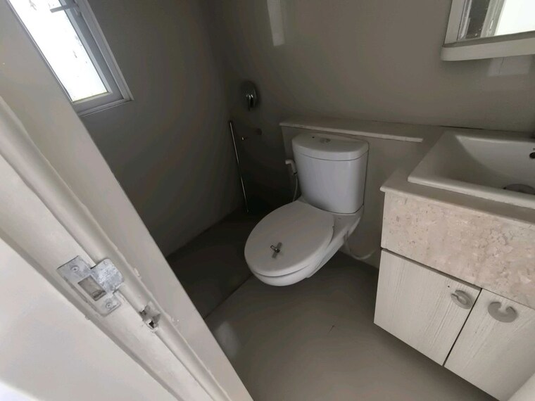 Bathroom, sector 22 4 Bedroom 1550 Sq.Ft. Builder Floor In Sector 22 Gurgaon 10598551