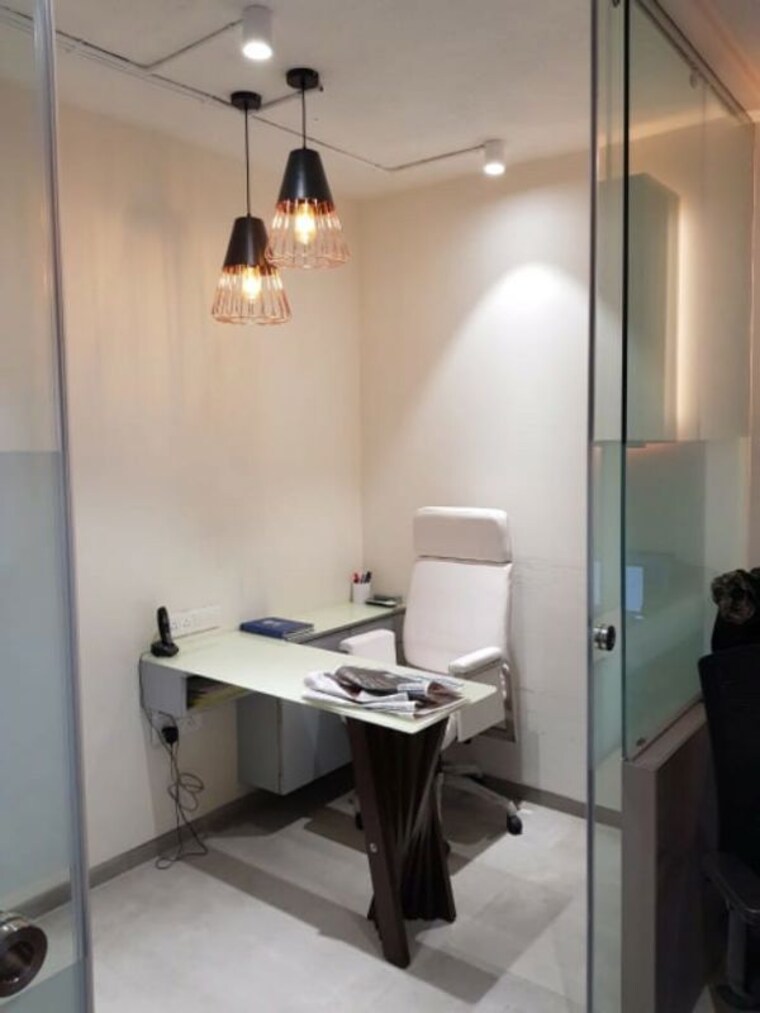 Team Area, santacruz west Commercial Office Space 425 Sq.Ft. In Santacruz West Mumbai 10598510