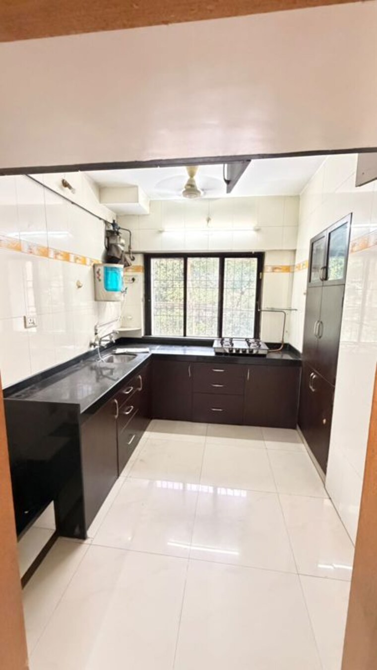 Kitchen, happy-valley 2 Bedroom 700 Sq.Ft. Apartment In Manpada Thane 10598595