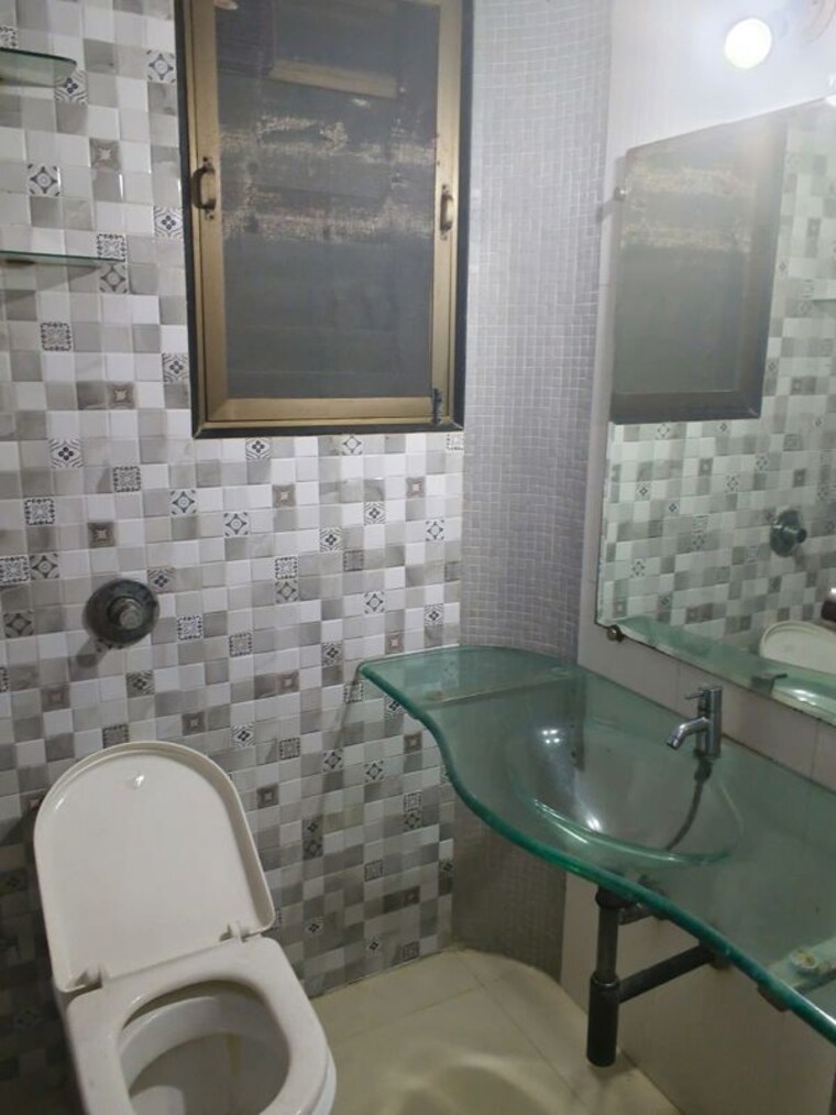 Bathroom, arkade-bhoomi-heights 2 Bedroom 680 Sq.Ft. Apartment In Kandivali West Mumbai 10598589