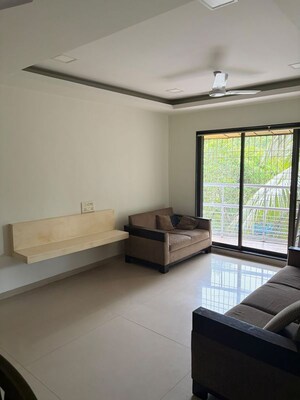 Bedroom in 2 BHK Apartment at Andheri West – for Rent