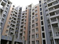 2 BHK + Servant Room Apartment For Sale in Metro Greens