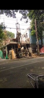 4 BHK + Prayer Room,Servant Room,Store Room 500 Sq.Yd. Builder Floor in Safdarjung Development Area