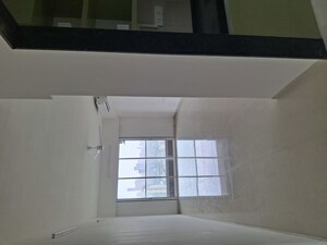 Room in 3 BHK Apartment at Runwal Nirvana, Parel – for Rent