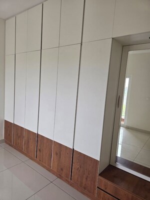 Room in 3 BHK Apartment at Meridian Park At The Prestige City, Sarjapur Road – for Rent