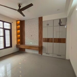 Room in 3 BHK Apartment at Nagla – for Rent