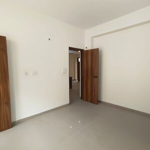 Room in 3 BHK Apartment at Nagla – for Rent