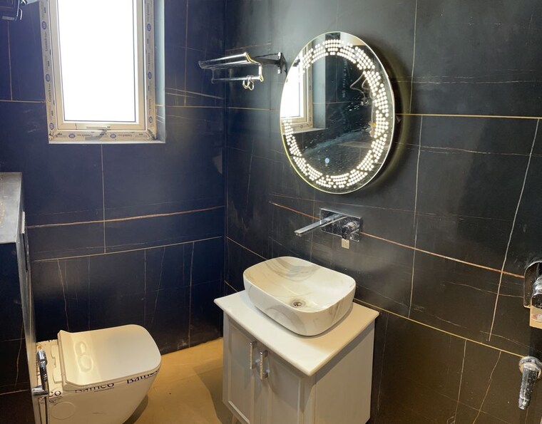 Bathroom, park-view-apartments-gurgaon 4 Bedroom 2400 Sq.Ft. Apartment In Sector 56 Gurgaon 10500488