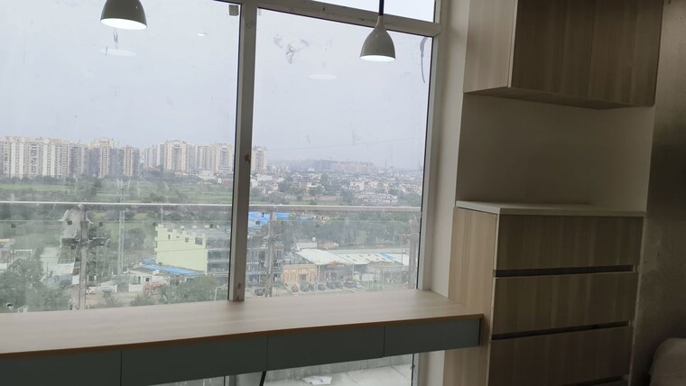 Room, omaxe-sun Commercial Office Space 577 Sq.Ft. In Sector 79 Faridabad 10598741