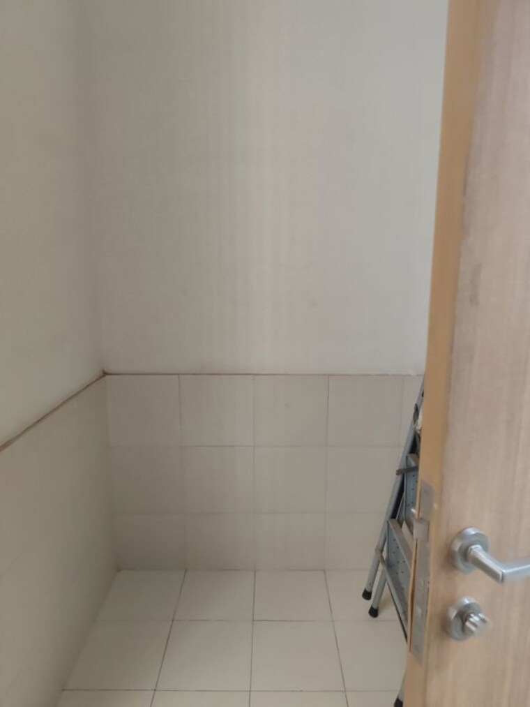 Bathroom, bhugaon 2 Bedroom 1200 Sq.Ft. Apartment In Bhugaon Pune 10598744