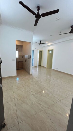 Room in 3 BHK Apartment at SKA Metro Ville, Eta Ii Greater Noida – for Sale