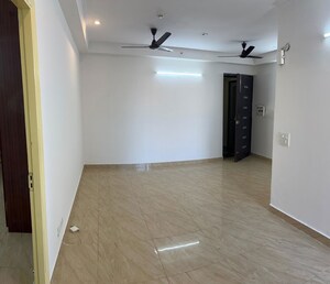 Room in 3 BHK Apartment at SKA Metro Ville, Eta Ii Greater Noida – for Sale
