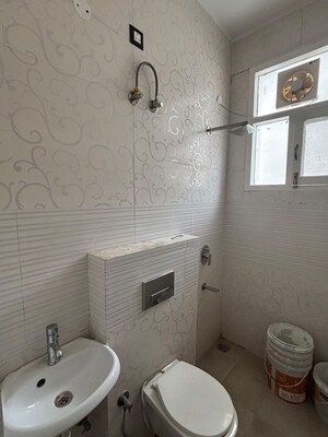 Bathroom in 3 BHK Builder Floor at Motia Blue Ridge, Dhakoli – for Sale