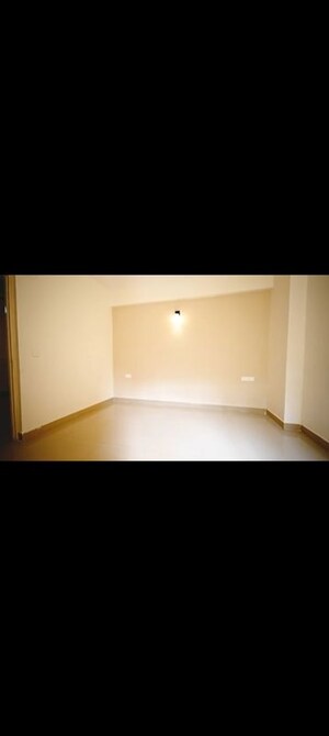 Room in 3 BHK Apartment at Mittal Rajnagar Residency, Raj Nagar Extension – for Sale