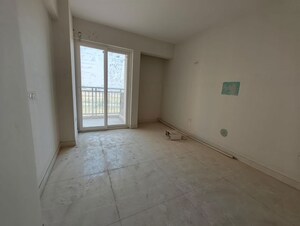2.5 BHK Apartment For Sale in Nimbus Express Park View, Chi V Greater Noida