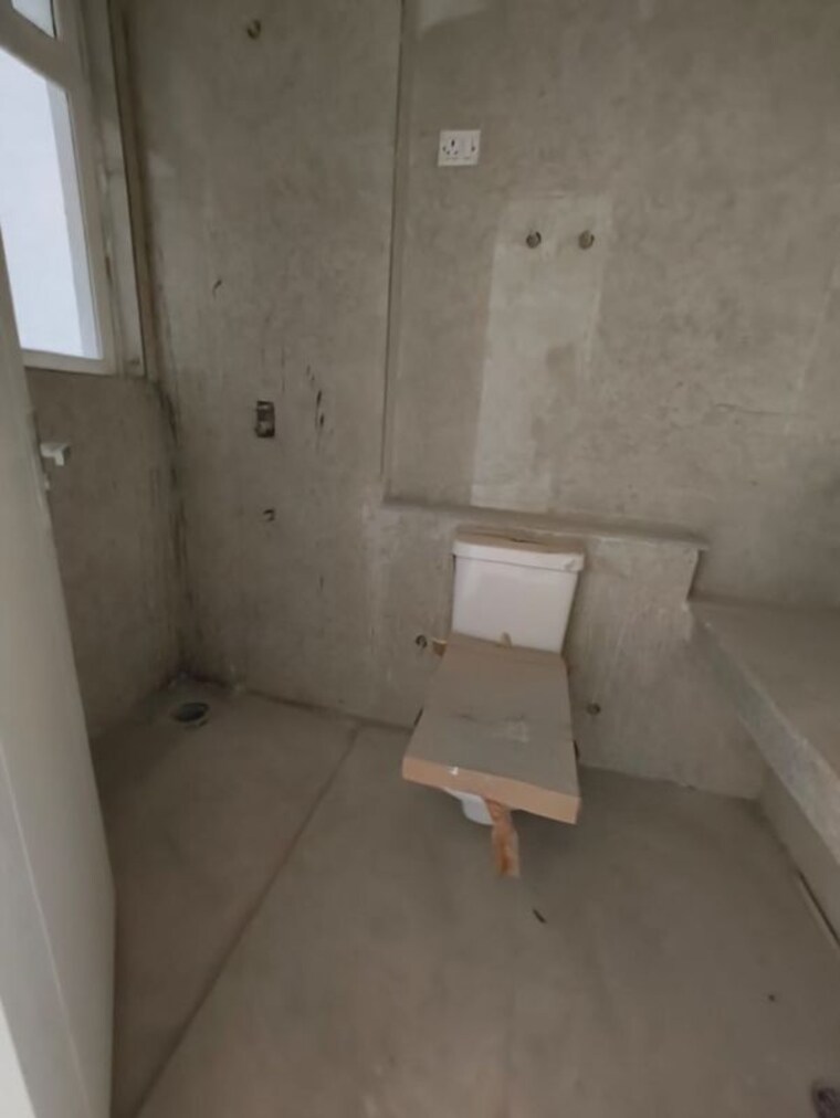 Bathroom, nimbus-express-park-view 2.5 Bedroom 1114 Sq.Ft. Apartment In Chi V Greater Noida Greater Noida 10598770
