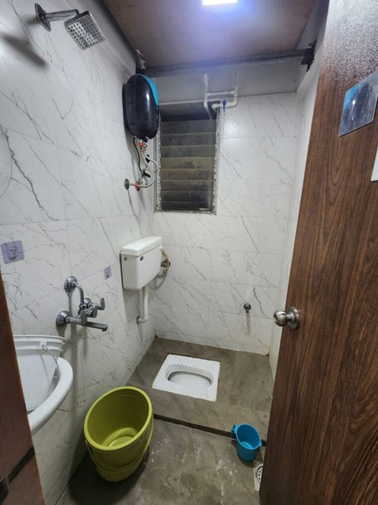 Bathroom, varniraj-neelkanth-deep 1 Bedroom 700 Sq.Ft. Apartment In Ulwe Navi Mumbai 10598799