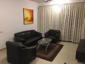 Team Area in  Pg at Malad East – for Rent