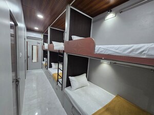 Room in  Pg at Marol – for Rent