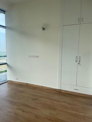 Room in 3 BHK Apartment at Ireo The Grand Arch, Sector 58 – for Rent