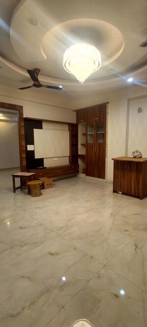 Room in 4 BHK Builder Floor at Balaji Enclaves, Govindpuram – for Sale