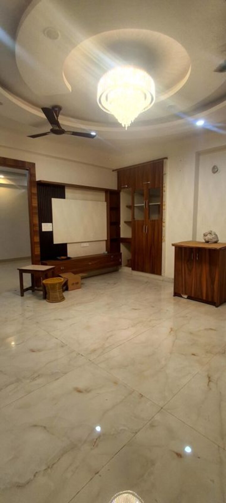Room, balaji-enclaves 4 Bedroom 200 Sq.Yd. Builder Floor In Govindpuram Ghaziabad 10598827