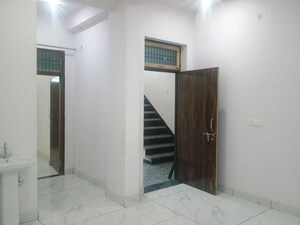 Room in 2 BHK Apartment at Prateek Grand City, Siddharth Vihar – for Rent