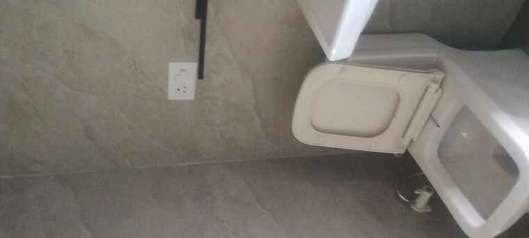 Bathroom, rwa-apartments-sector-19 2.5 Bedroom 1200 Sq.Ft. Builder Floor In Sector 19 Noida 10598851