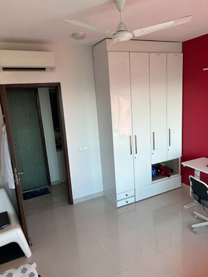 Room in 2 BHK Apartment at DB Woods, Goregaon East – for Sale