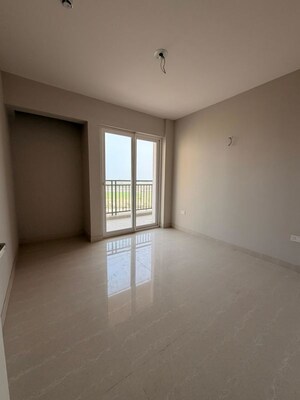 2 BHK Apartment For Rent in Eldeco Live By The Greens, Sector 150