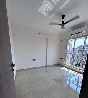 Room in 1 BHK Apartment at Crescent Silverwoods, Powai – for Rent