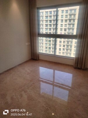 Room in 1 BHK Apartment at Hiranandani Highland, Powai – for Rent