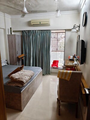 Bedroom in 2 BHK Apartment at Bandra West – for Rent