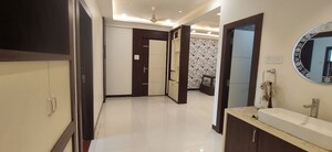 2.5 BHK Apartment For Sale in Oberoi Realty Woods, Goregaon East