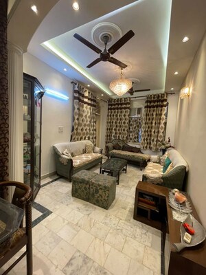 2 BHK Builder Floor For Rent in Kalkaji