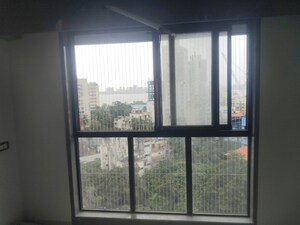 Room in 3 BHK Apartment at Shri Nakoda Ratan Address, Dadar West – for Rent