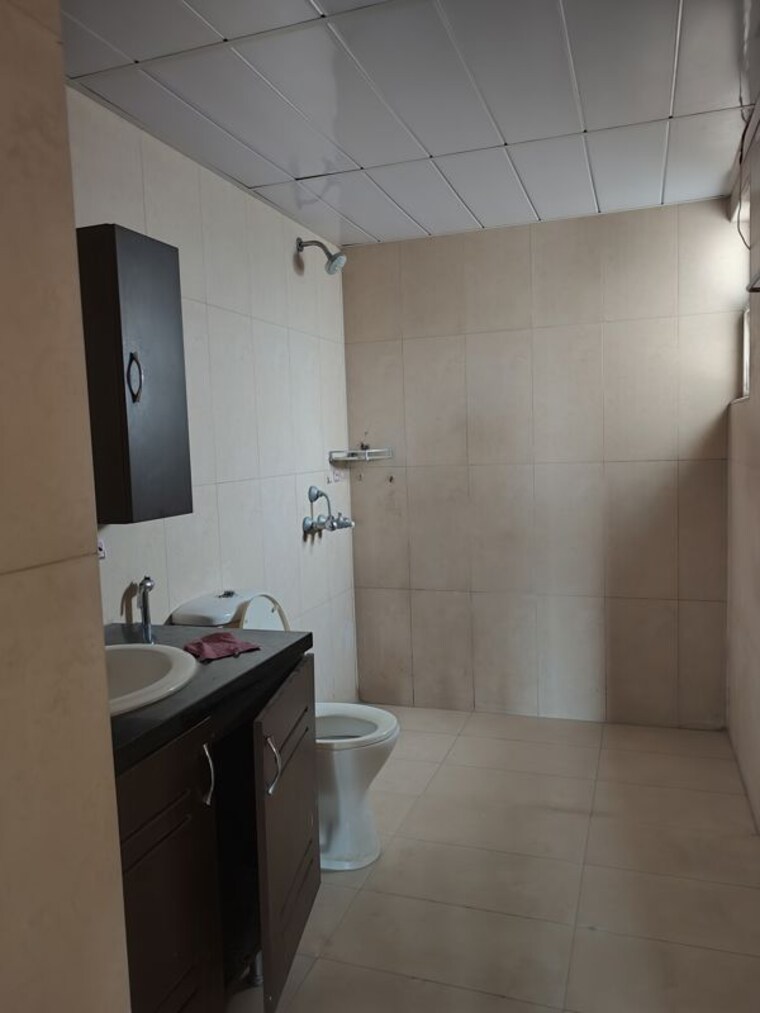 Bathroom, prestige-royale-gardens 2 Bedroom 11000 Sq.Ft. Apartment In Doddaballapur Road Bangalore 10598979