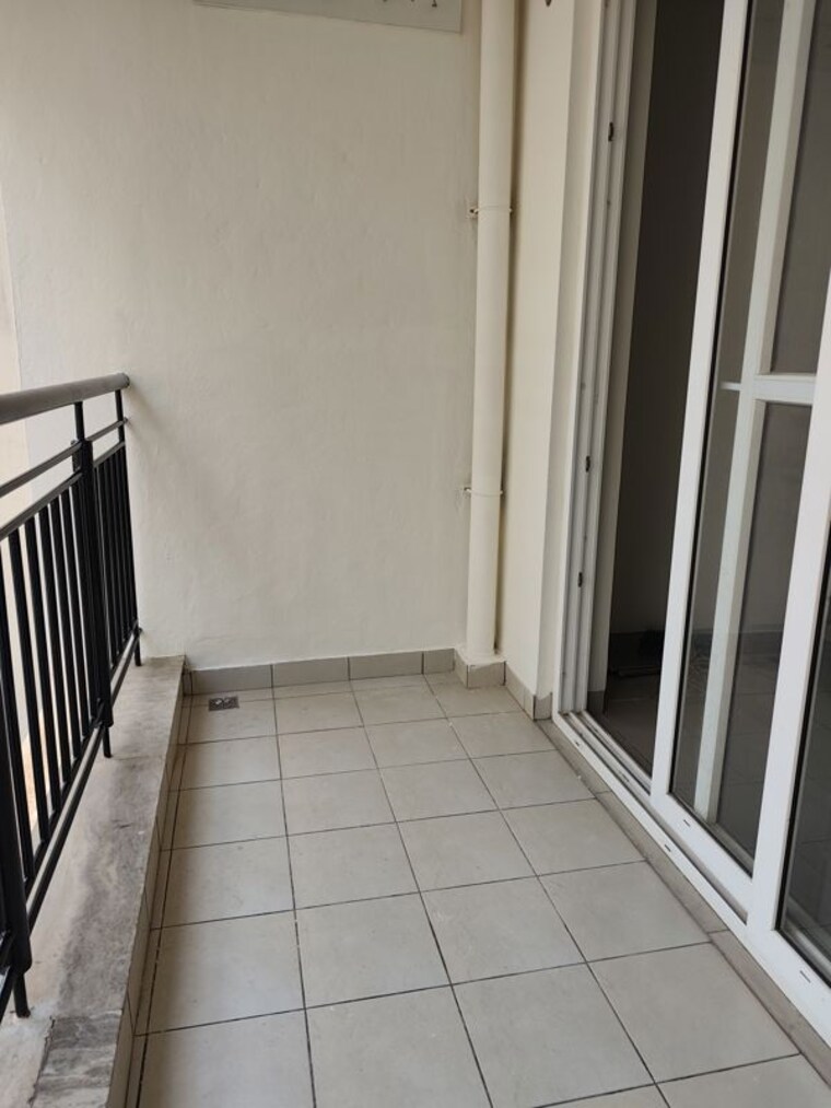 Balcony, prestige-royale-gardens 2 Bedroom 11000 Sq.Ft. Apartment In Doddaballapur Road Bangalore 10598979