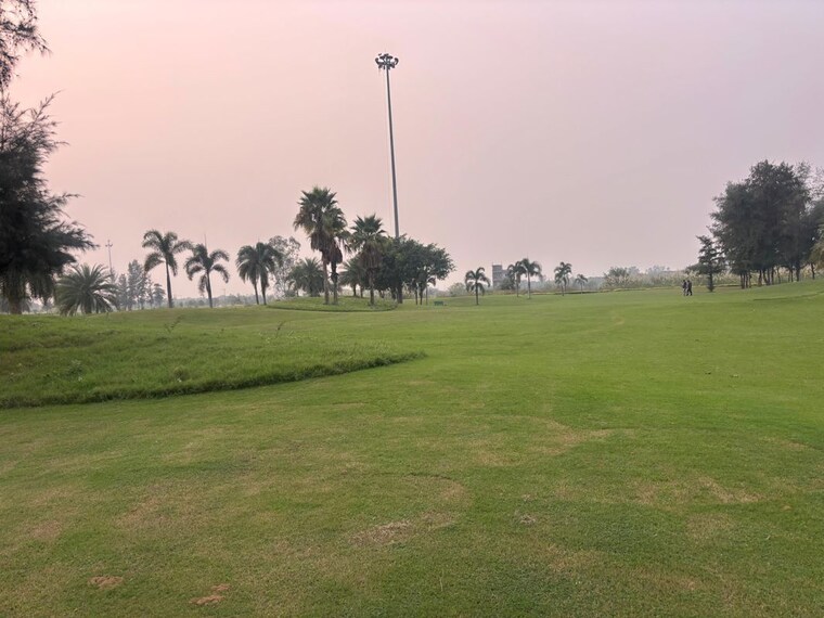 Garden, supertech-golf-country-village 2 Bedroom 1000 Sq.Ft. Apartment In Sector 22d Yamuna Expressway Greater Noida 10598992
