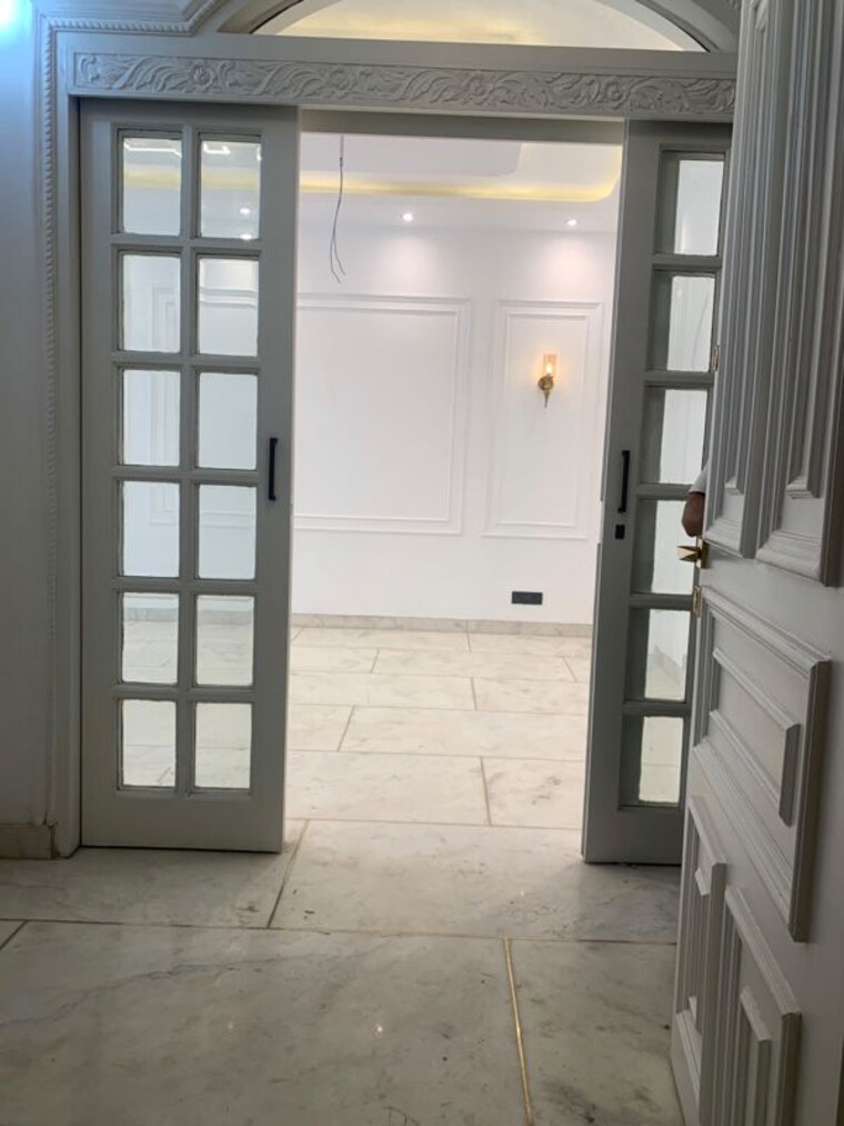 Room, greater kailash ii 3 Bedroom 2250 Sq.Ft. Builder Floor In Greater Kailash ii Delhi 10598962